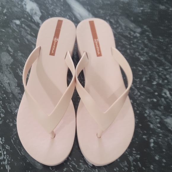 BRAND NEW IPANEMA WEDGE THONG WOMENS SANDALS - Picture 1 of 15